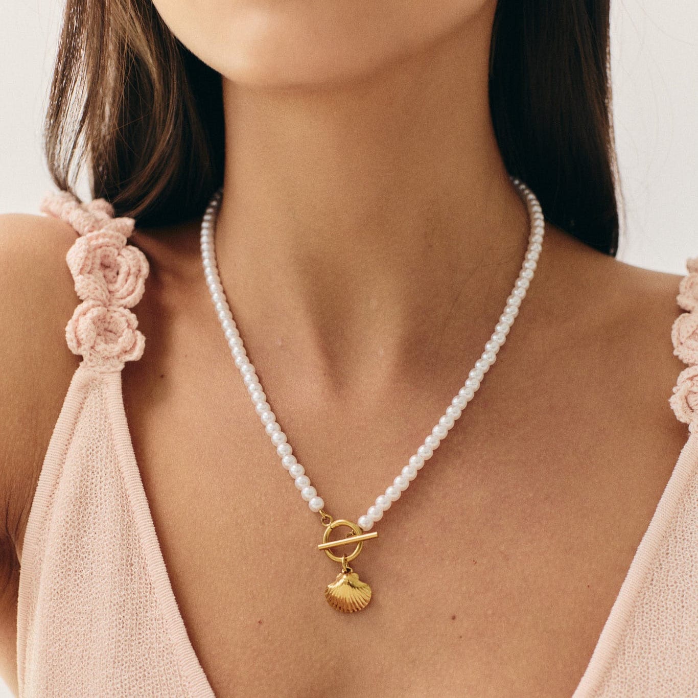 Dulce Shell TBar Necklace