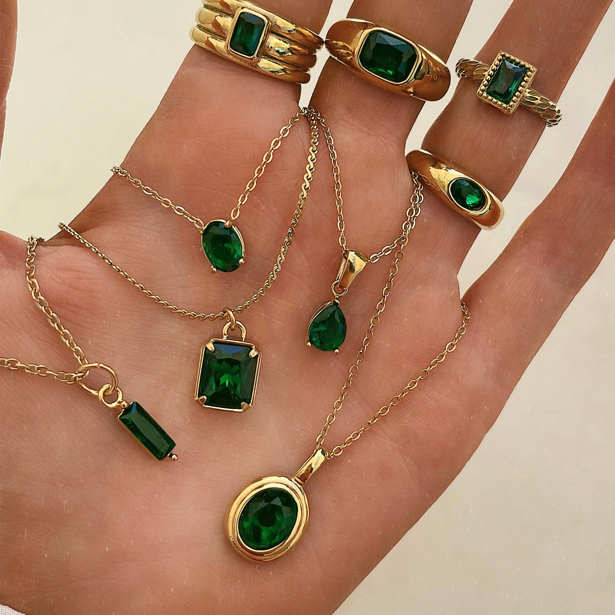 Maia Necklace
