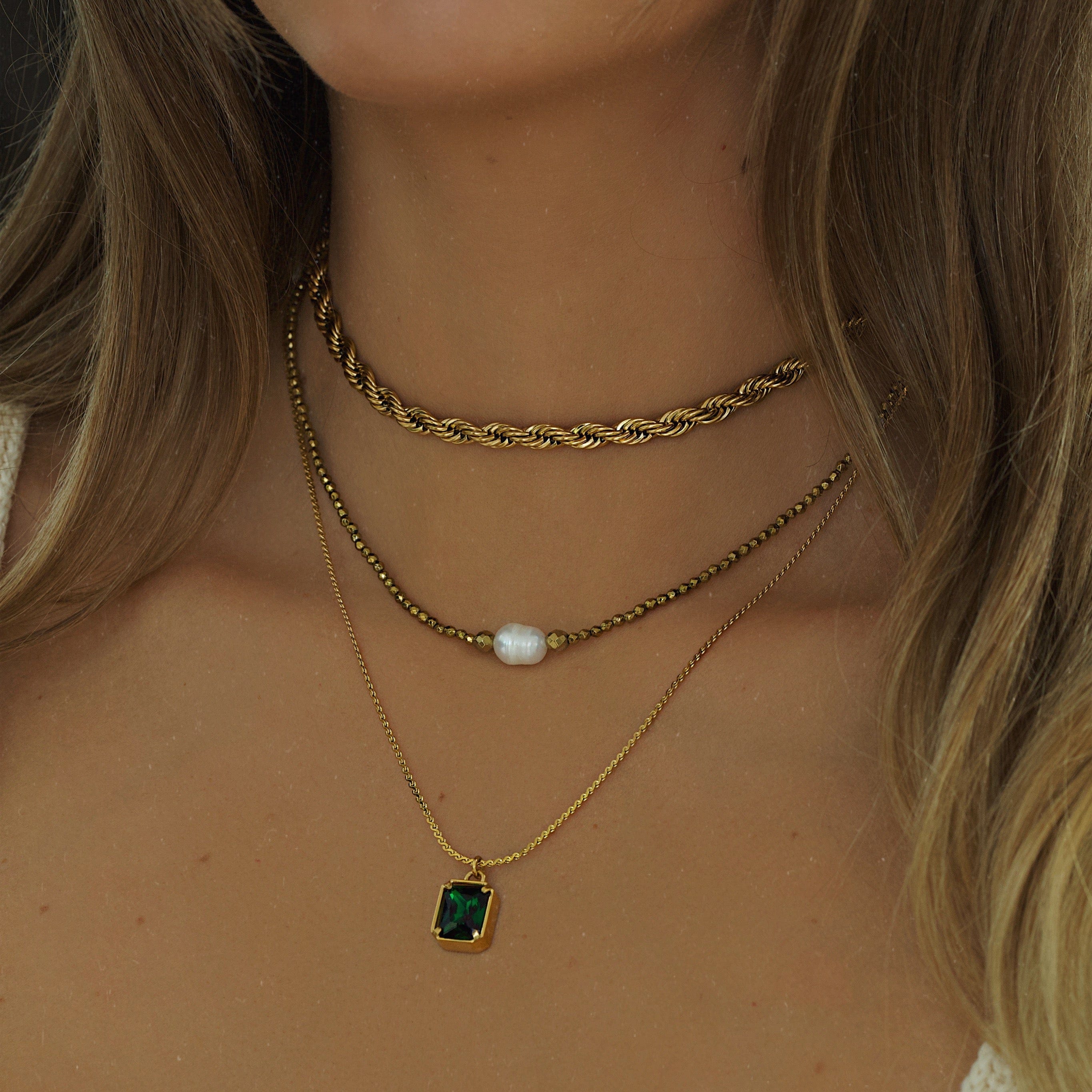 Saffira Necklace