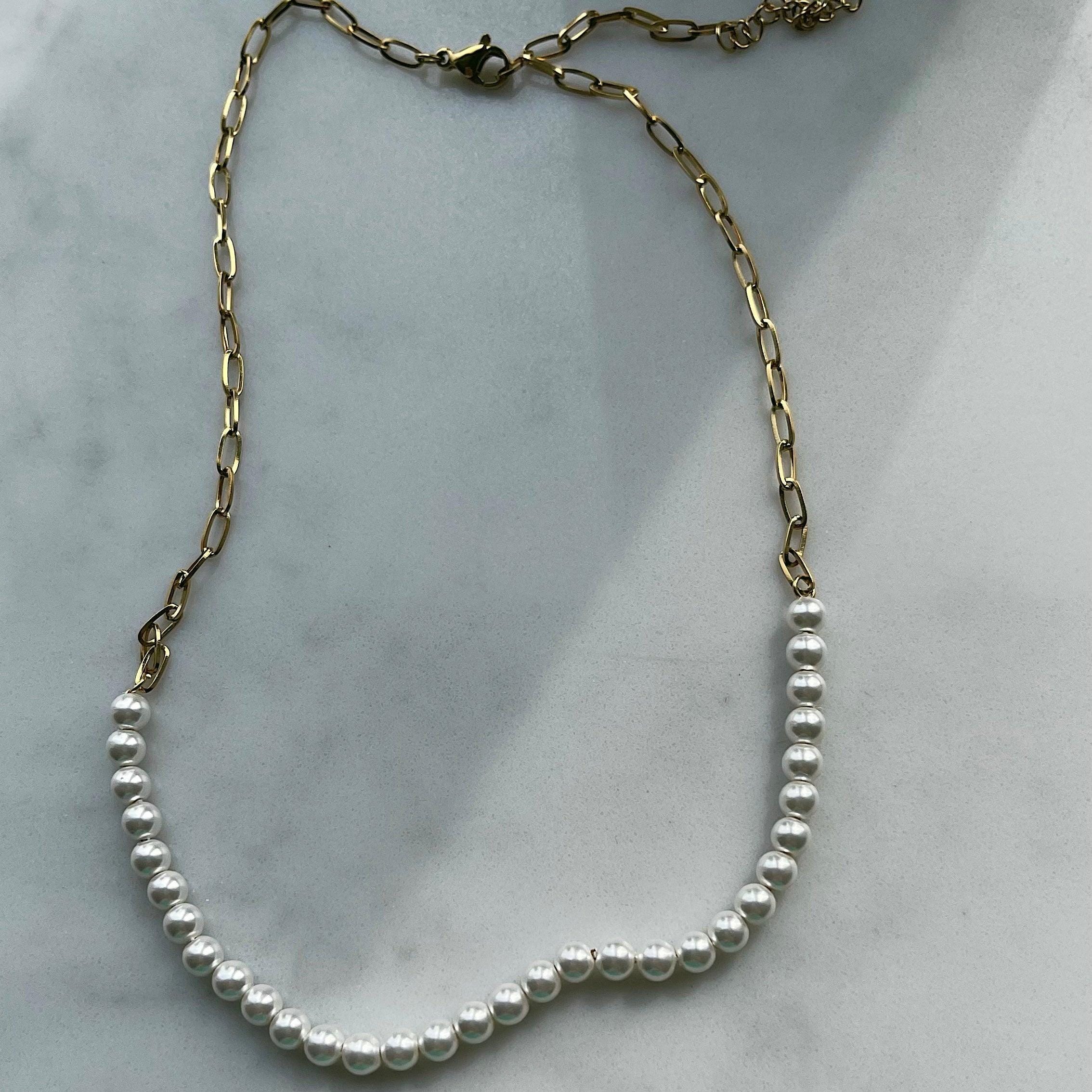 Spring Break Pearl Necklace